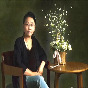 <strong>丹青绘梅韵，墨香绽芳华</strong>