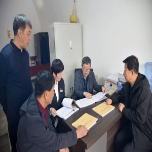 <strong>金融暖农润乡土 实干兴村谱新篇</strong>